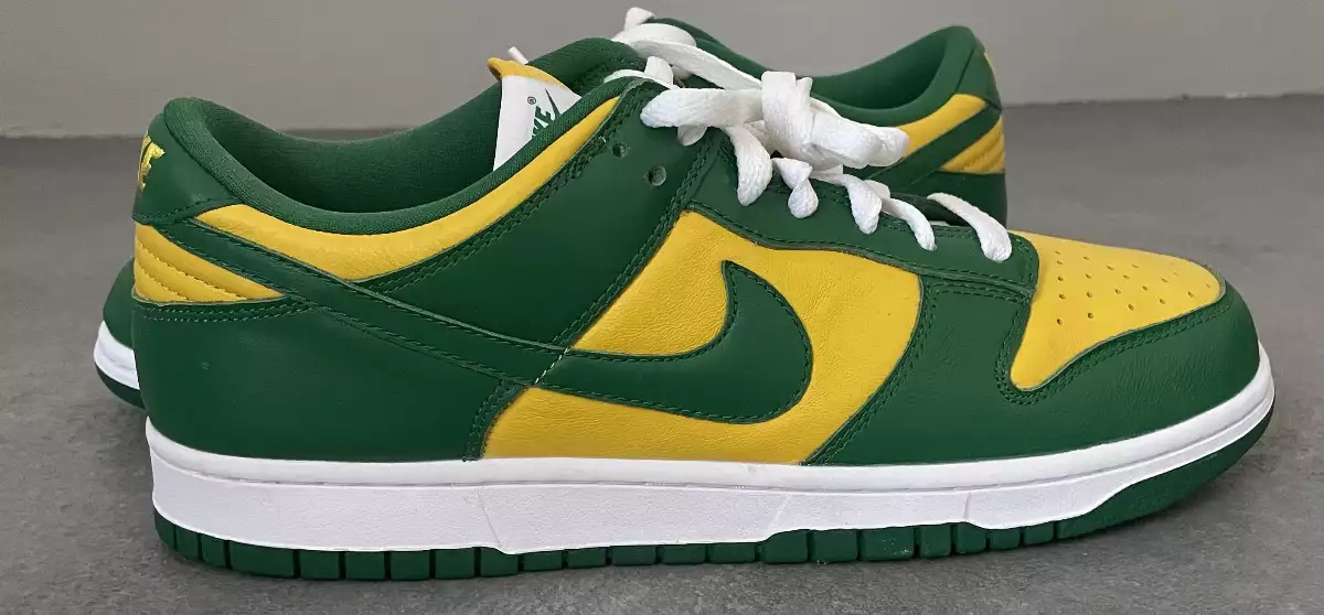 NIKE DUNK LOW SP BRASIL